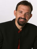 Joseph Michelli Speaker from Speak Inc. Speakers Bureau